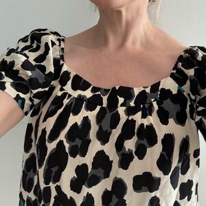 Nanette Lepore silk leopard blouse top with blue accents size 6